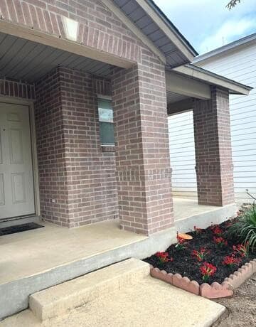 3-bedroom rental at 2242 Beacon Crk in San Antonio, TX — photo 5
