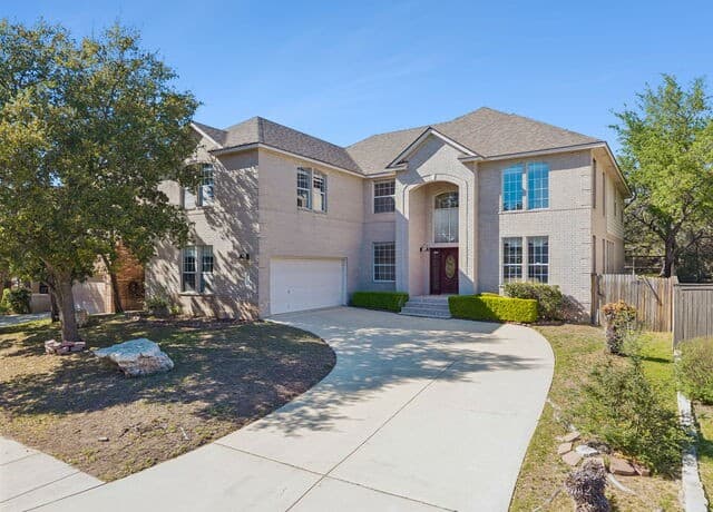 5-bedroom rental at 2611 Rogers Frk in San Antonio, TX — photo 2