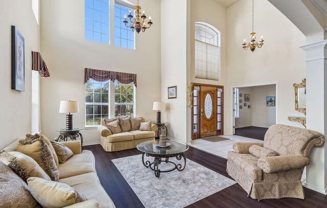 5-bedroom rental at 2611 Rogers Frk in San Antonio, TX — photo 4