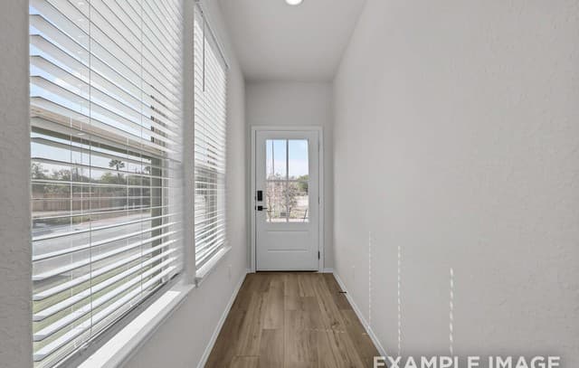 4-bedroom rental at 285 W Quill Dr Building 7 in San Antonio, TX — photo 2
