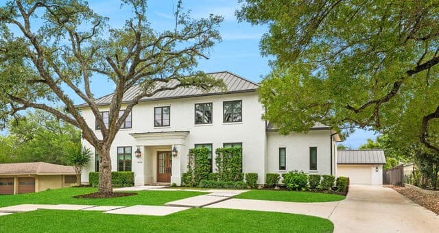 4-bedroom rental at 608 Morningside in Terrell Hills, TX — photo 3