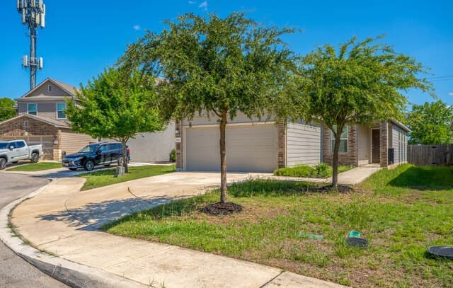3-bedroom rental at 6814 Beltran Pass in San Antonio, TX — photo 3