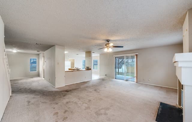 4-bedroom rental at 6903 Beech Trail Dr in San Antonio, TX — photo 3