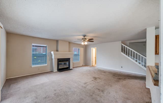 4-bedroom rental at 6903 Beech Trail Dr in San Antonio, TX — photo 4