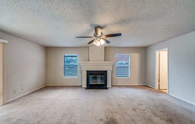 4-bedroom rental at 6903 Beech Trail Dr in San Antonio, TX — photo 5