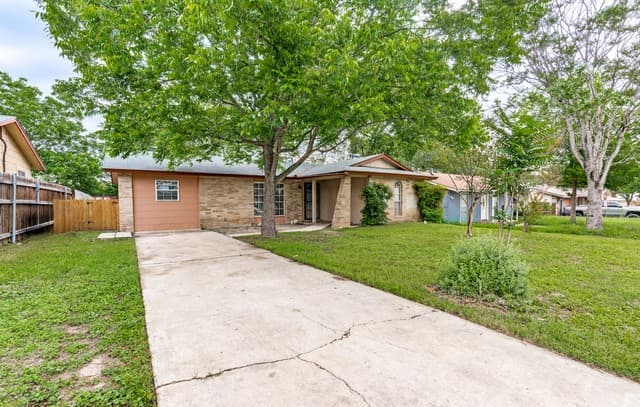 3-bedroom rental at 4807 Guadalajara Dr in San Antonio, TX — photo 1