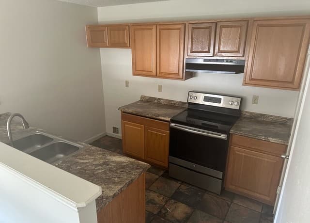 3-bedroom rental at 7218 Brandyridge in San Antonio, TX — photo 2