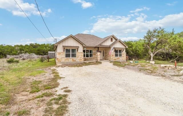 3-bedroom rental at 741 High Dr in Spring Branch, TX — photo 2