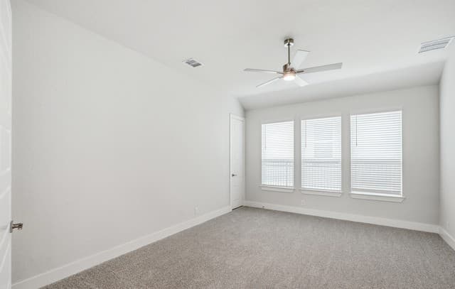 3-bedroom rental at 409 Verdad Way in Boerne, TX — photo 5
