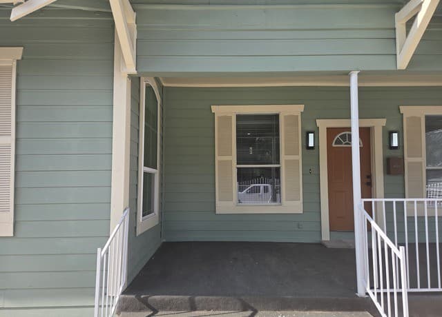 3-bedroom rental at 219 Princeton in San Antonio, TX — photo 2