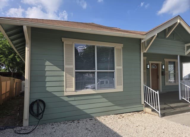 3-bedroom rental at 219 Princeton in San Antonio, TX — photo 3