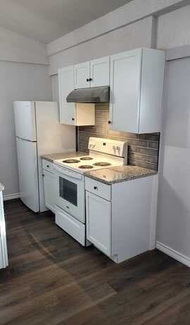 3-bedroom rental at 1402 Edris Dr in San Antonio, TX — photo 4