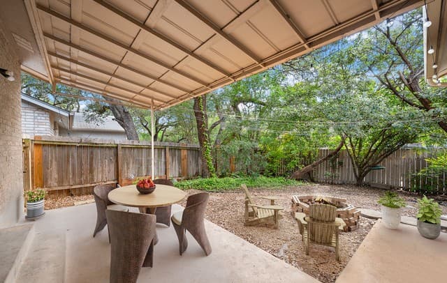 3-bedroom rental at 11322 Woodridge Path in San Antonio, TX — photo 2