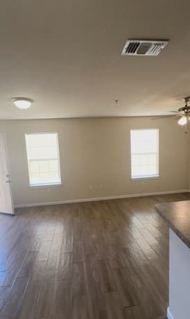 2-bedroom rental at 14838 Lytle Somerset in Lytle, TX — photo 4