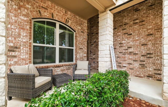 4-bedroom rental at 8535 Murray Grey in San Antonio, TX — photo 2