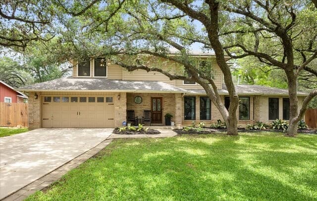 4-bedroom rental at 421 Skyforest Dr in Hollywood Park, TX — photo 1