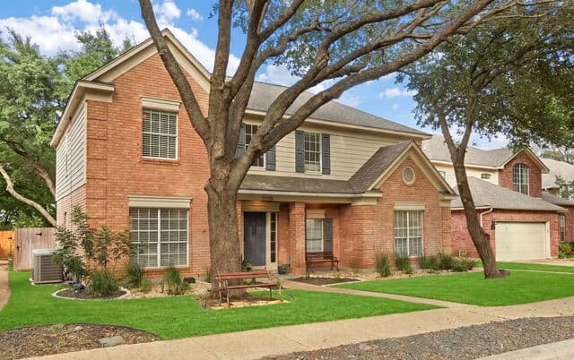 4-bedroom rental at 13518 Orchard Ridge in San Antonio, TX — photo 1