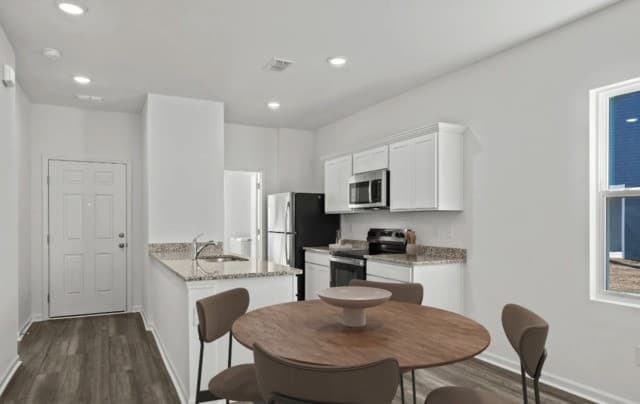 2-bedroom rental at 3006 Cattail Hollow in San Antonio, TX — photo 2