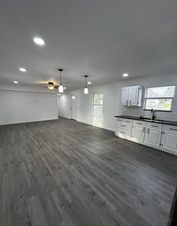 3-bedroom rental at 22823 Copper Canyon Dr in Elmendorf, TX — photo 4