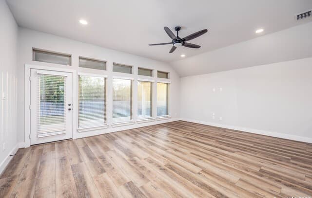 3-bedroom rental at 14132 June Flower in San Antonio, TX — photo 5