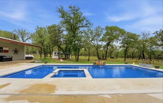 4-bedroom rental at 238 Cibolo Way in La Vernia, TX — photo 2