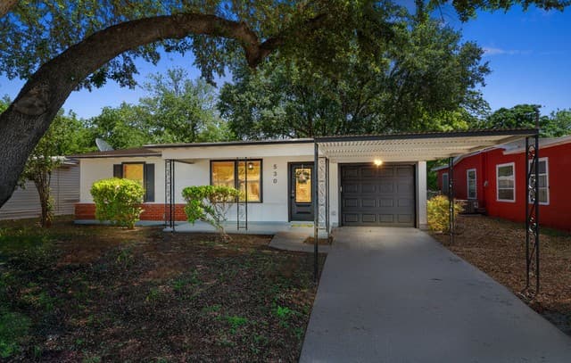 3-bedroom rental at 530 Como St in San Antonio, TX — photo 1