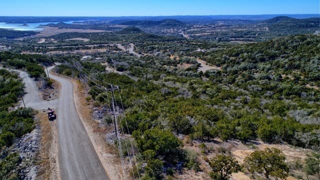 rental at LOT 27 Private Road 1717 in Mico, TX — photo 2