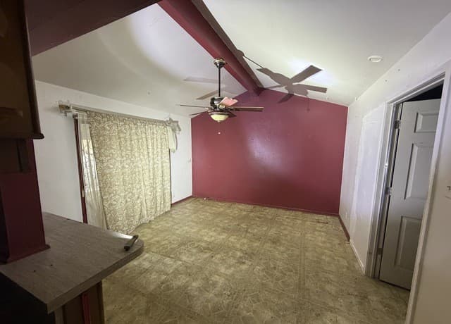 5-bedroom rental at 650 Fleming St in San Antonio, TX — photo 3