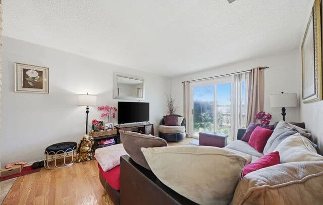 rental at 603 W Byrd Blvd in Universal City, TX — photo 5