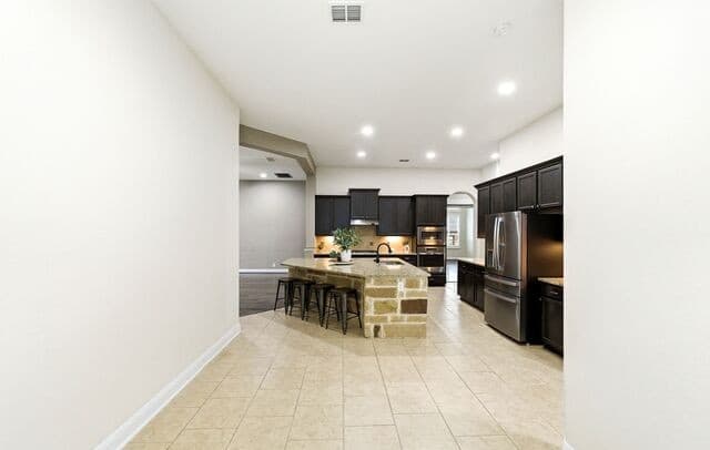 4-bedroom rental at 2019 Glendon Dr in San Antonio, TX — photo 1