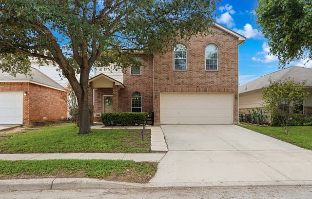 4-bedroom rental at 4119 Talavera Trl in San Antonio, TX — photo 3
