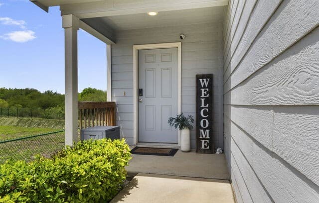 3-bedroom rental at 5903 Bluestem Way in San Antonio, TX — photo 1