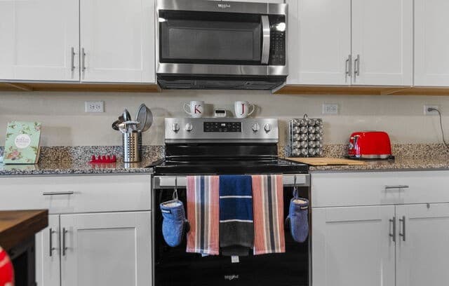 3-bedroom rental at 5903 Bluestem Way in San Antonio, TX — photo 3
