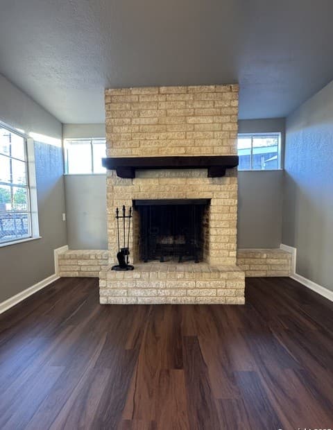 3-bedroom rental at 219 E Vestal Pl in San Antonio, TX — photo 5
