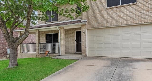 4-bedroom rental at 1105 Morningmist Ln in Schertz, TX — photo 2