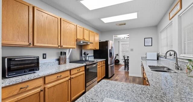 4-bedroom rental at 1105 Morningmist Ln in Schertz, TX — photo 4