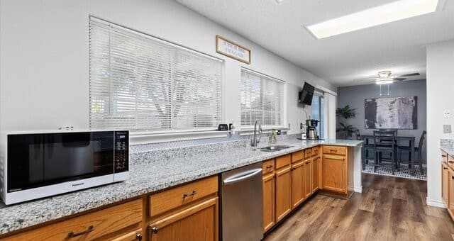 4-bedroom rental at 1105 Morningmist Ln in Schertz, TX — photo 5