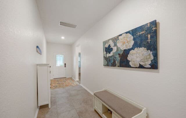 4-bedroom rental at 425 Landmark Fls in Cibolo, TX — photo 3