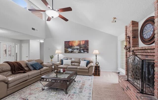 4-bedroom rental at 19618 Encino Knoll St in San Antonio, TX — photo 4