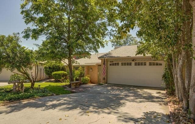2-bedroom rental at 2902 Spring Bend St in San Antonio, TX — photo 3