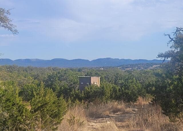 rental at LOT 20 County Road 357B in Utopia, TX — photo 1