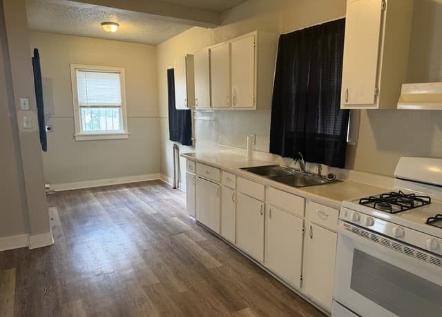 2-bedroom rental at 508 Kayton in San Antonio, TX — photo 3