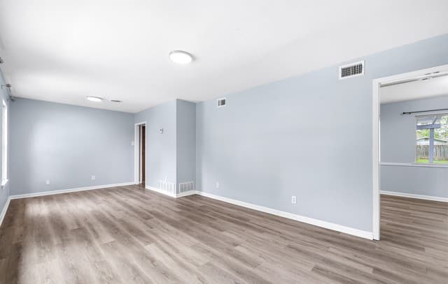 3-bedroom rental at 11119 Auldine Dr in San Antonio, TX — photo 4