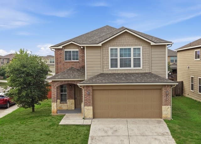 3-bedroom rental at 403 Walnut Crst in Schertz, TX — photo 1