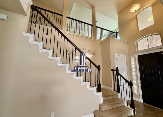 5-bedroom rental at 621 Cavan in Cibolo, TX — photo 4