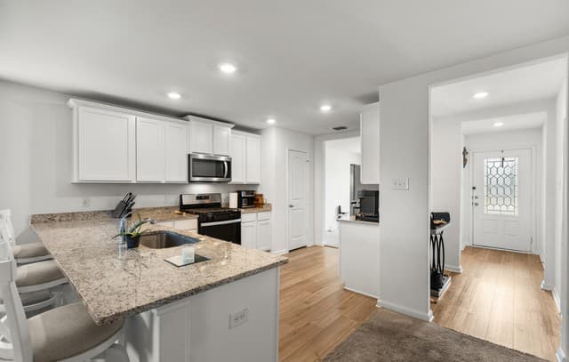 3-bedroom rental at 15311 Nest Jct in Von Ormy, TX — photo 4