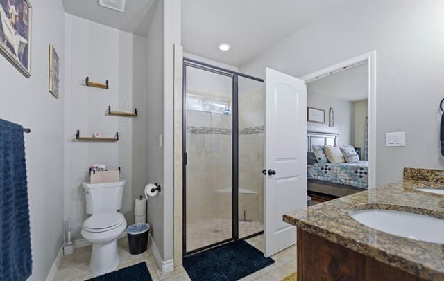 4-bedroom rental at 776 Crestview in Floresville, TX — photo 5