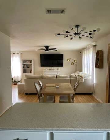 3-bedroom rental at 10419 Tiger Fld in San Antonio, TX — photo 4