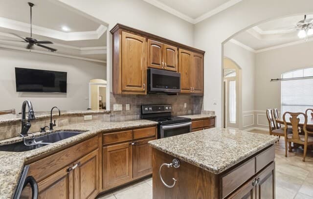 3-bedroom rental at 226 Lone Tree in Boerne, TX — photo 5