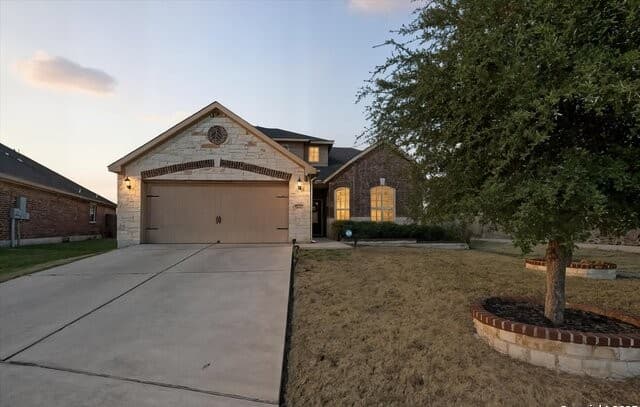 4-bedroom rental at 11933 Luckey Falls in San Antonio, TX — photo 1